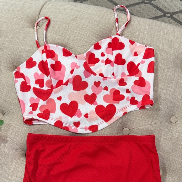 Dresses & Skirts - Heart Print Women's Top and Maxi Skirt